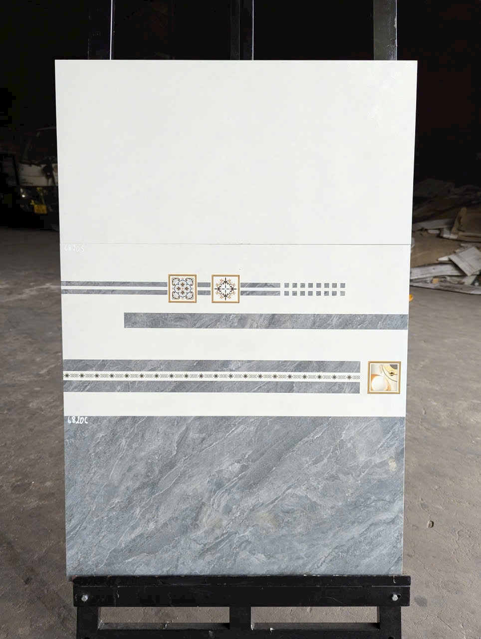 Gạch ốp tường 30x60cm-5380